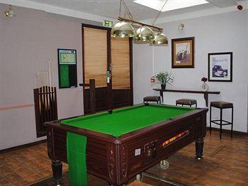 The Beaufort Arms Cheltenham Esterno foto