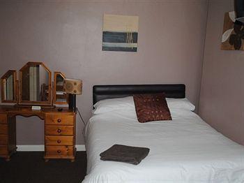 The Beaufort Arms Cheltenham Esterno foto